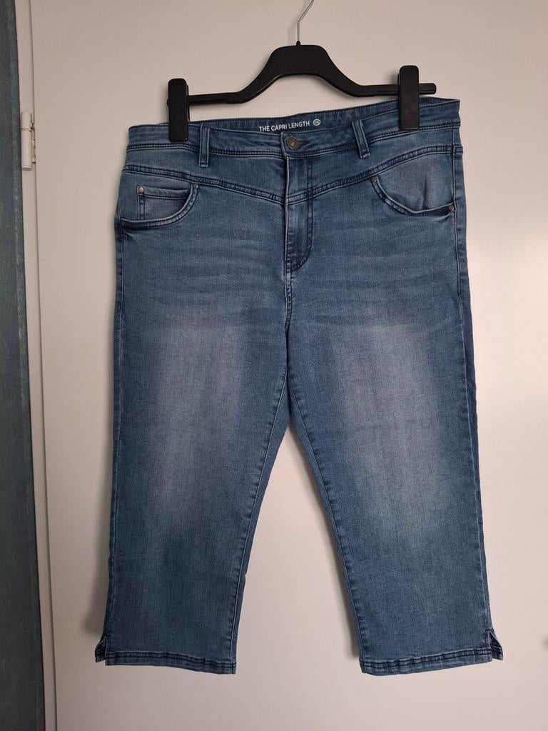 Capri jeans, maat 44. Nieuw!, Blauw, Nieuw, Ophalen of Verzenden, W33 - W36 (confectie 42/44)