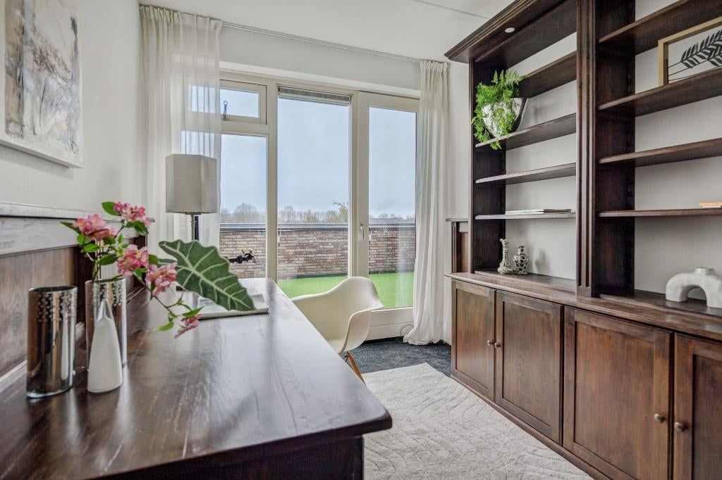 Inbouwkasten, bureau, lambrisering, Ophalen, Met deur(en), 200 cm of meer, Eikenhout