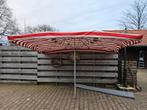 Grote horeca parasol met hoes - alleen ophalen, Ophalen, Gebruikt, 3 tot 4 meter, Stokparasol