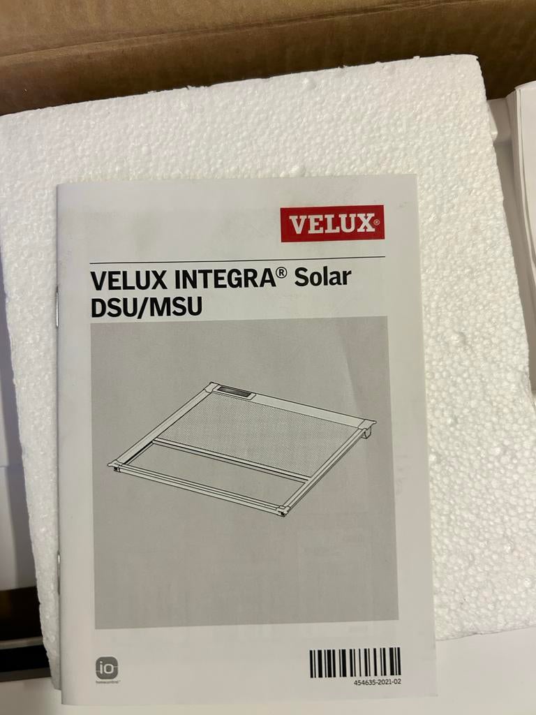VELUX INTEGRA Solar DSU/MSU buitenzonwering op zonneenergie, Ophalen, Nieuw, Dakraam, Minder dan 80 cm