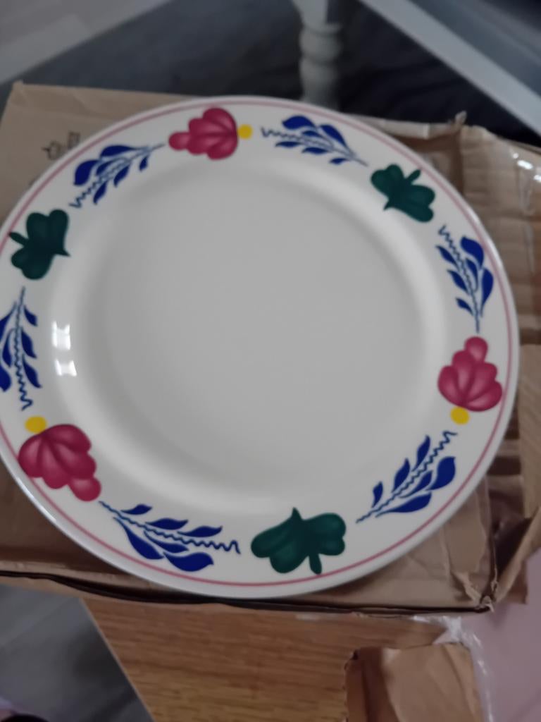 6 nieuwe Royal Boch borden - Boerenbont design, Antiek en Kunst, Antiek | Servies los, Ophalen of Verzenden