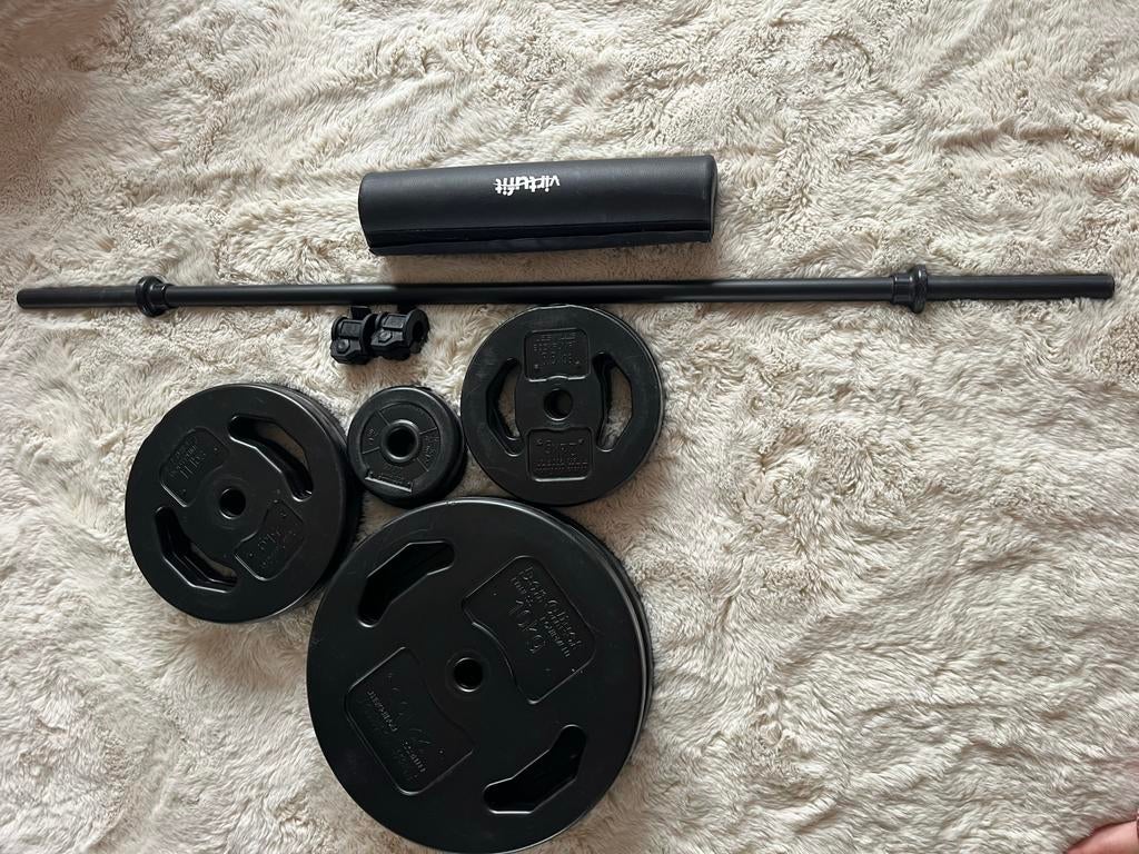 Don Oliver Bodypump set + 10kg schijven en nekbeschermer, Sport en Fitness, Ophalen, Gebruikt, Armen, Halterset