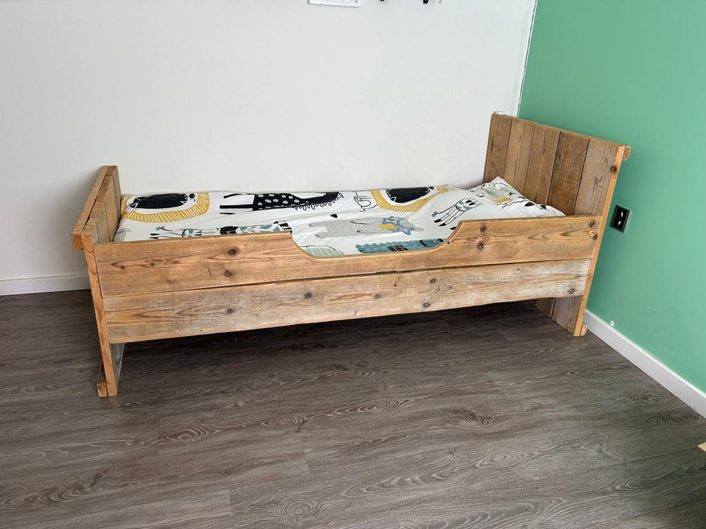 Steigerhouten kinderbed 210x97cm met uitvalbeveiliging, Ophalen, 85 tot 100 cm, Gebruikt, Lattenbodem