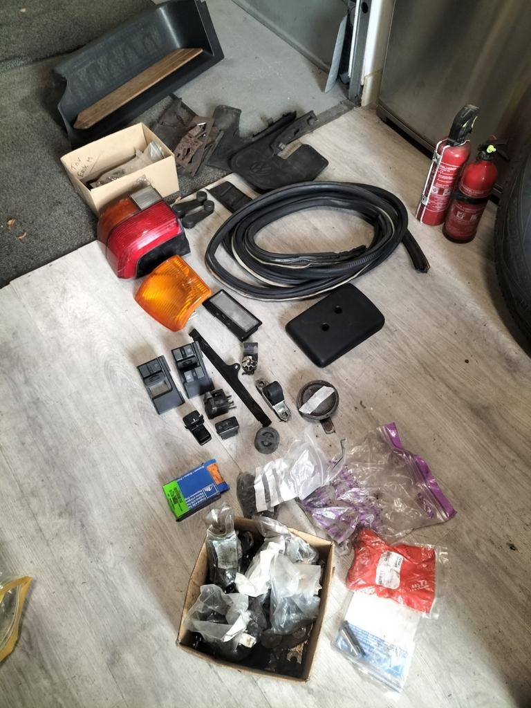 Diverse T4 onderdelen, mijn bus was van 1994, Ophalen, Gebruikt, Overige merken