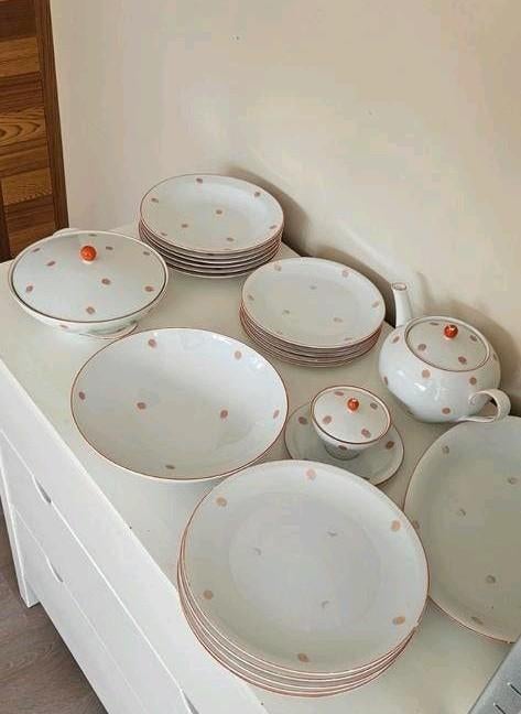 Bavaria Servies met Oranje Stippen - Compleet, Ophalen, Gebruikt, Porselein, Overige stijlen