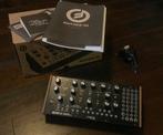 Moog Mother-32, nieuwstaat, Muziek en Instrumenten, Synthesizers, Overige aantallen, Zo goed als nieuw, Met midi-aansluiting, Ophalen