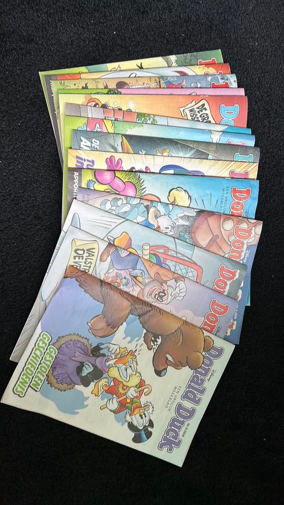 Donals duck 14 nummers eind 2025 en kwartaal 2026, Meerdere comics, Ophalen of Verzenden, Zo goed als nieuw, Europa