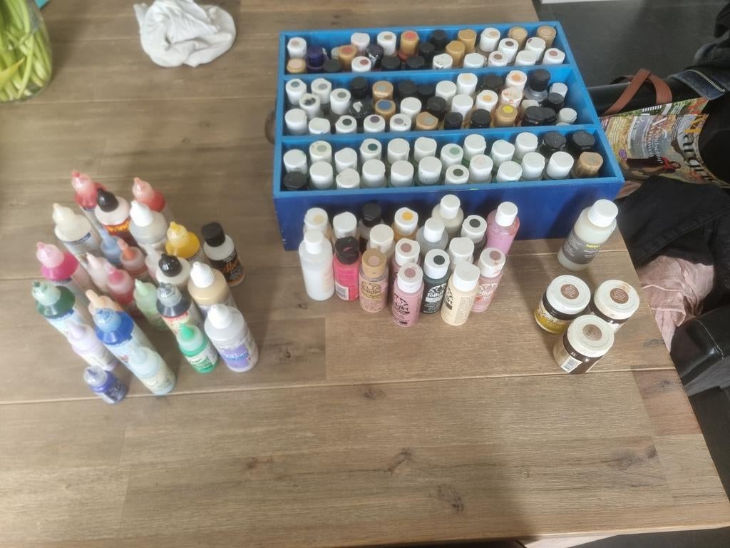 Heel veel acryl verf te koop, Ophalen of Verzenden, Gebruikt, Acrylverf