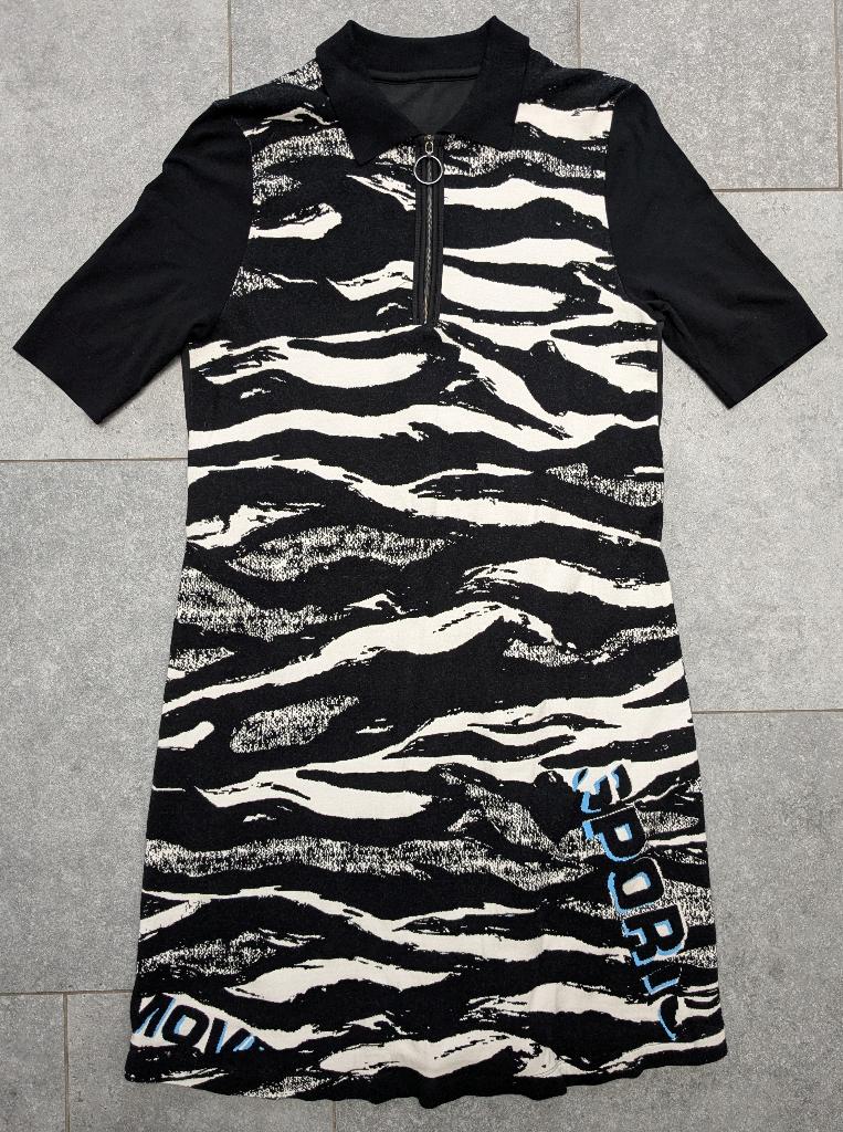 Marc Cain Sports jerseyjurk zwart-wit zebrapatroon maat 40, Kleding | Dames, Maat 38/40 (M), Zwart, Ophalen of Verzenden, Zo goed als nieuw