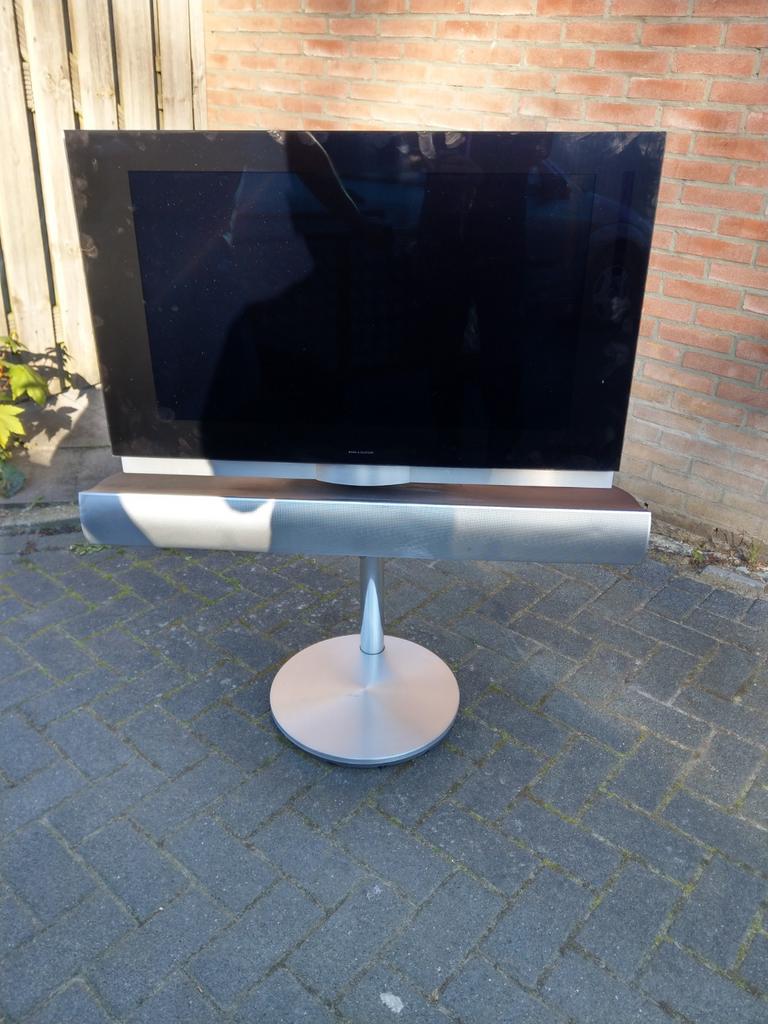 Bang & Olufsen BeoVision 7-32 LCD TV met BeoLab 7-1 soundbar, Ophalen of Verzenden, Gebruikt, Minder dan 2 Ghz, Overige merken