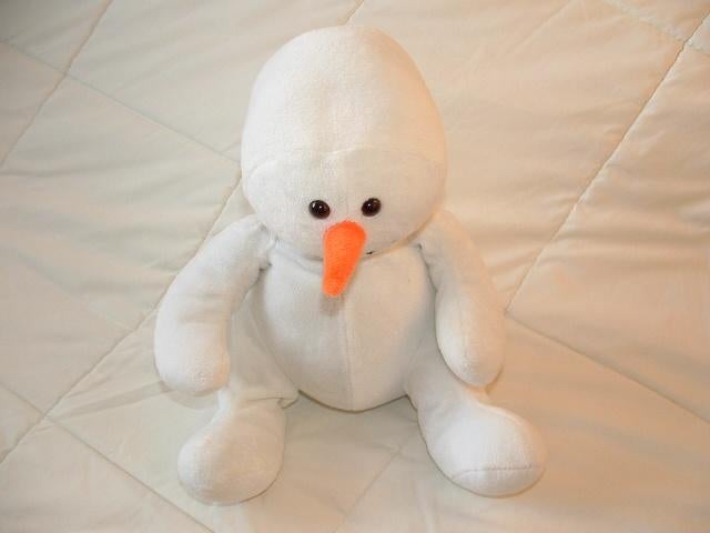 MOOIE SNEEUWPOP VELOURS WIT MET ORANJE LANGE NEUS, Kinderen en Baby's, Ophalen of Verzenden, Nieuw, Overige typen