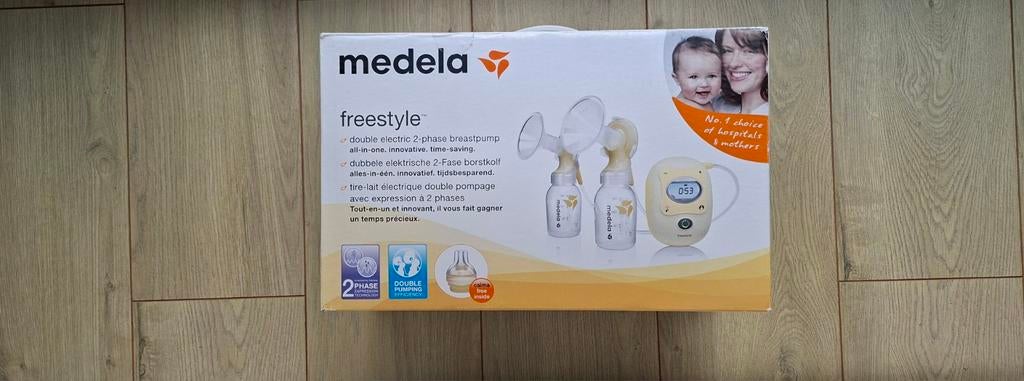 Medela Freestyle dubbele elektrische borstkolf, Ophalen of Verzenden, Borstkolf