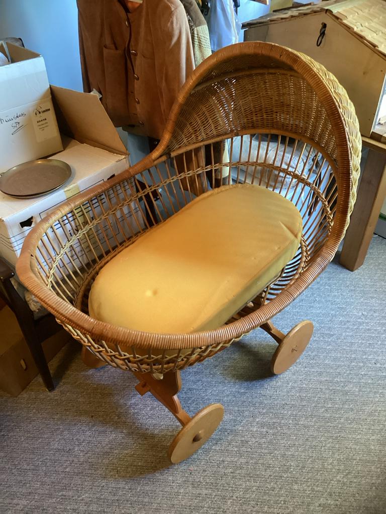 Rotan Wieg met Matrasje - Vintage Stijl, Kinderen en Baby's, Babywiegjes en Ledikanten, Ophalen, Gebruikt, Wieg