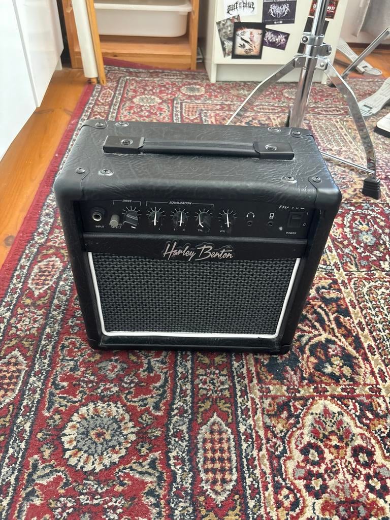 Harley Benton HB-10G Gitaarversterker, Muziek en Instrumenten, Ophalen of Verzenden, Zo goed als nieuw, Gitaar, Minder dan 50 watt