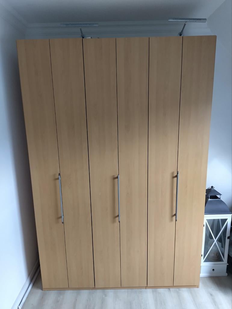 Kledingkast met deuren en planken, Huis en Inrichting, Ophalen, Met deur(en), Gebruikt, 200 cm of meer