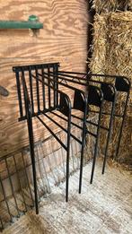 Twee hooi ruivers en handige paarden deken rek voor 6 rekken, Dieren en Toebehoren, Ophalen, Gebruikt, Deken