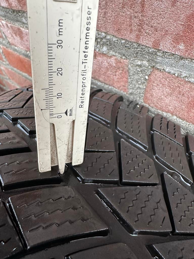 VW Winterbanden met velgen - 17 inch, Auto-onderdelen, Banden en Velgen, Ophalen, Gebruikt, Overige, Banden en Velgen