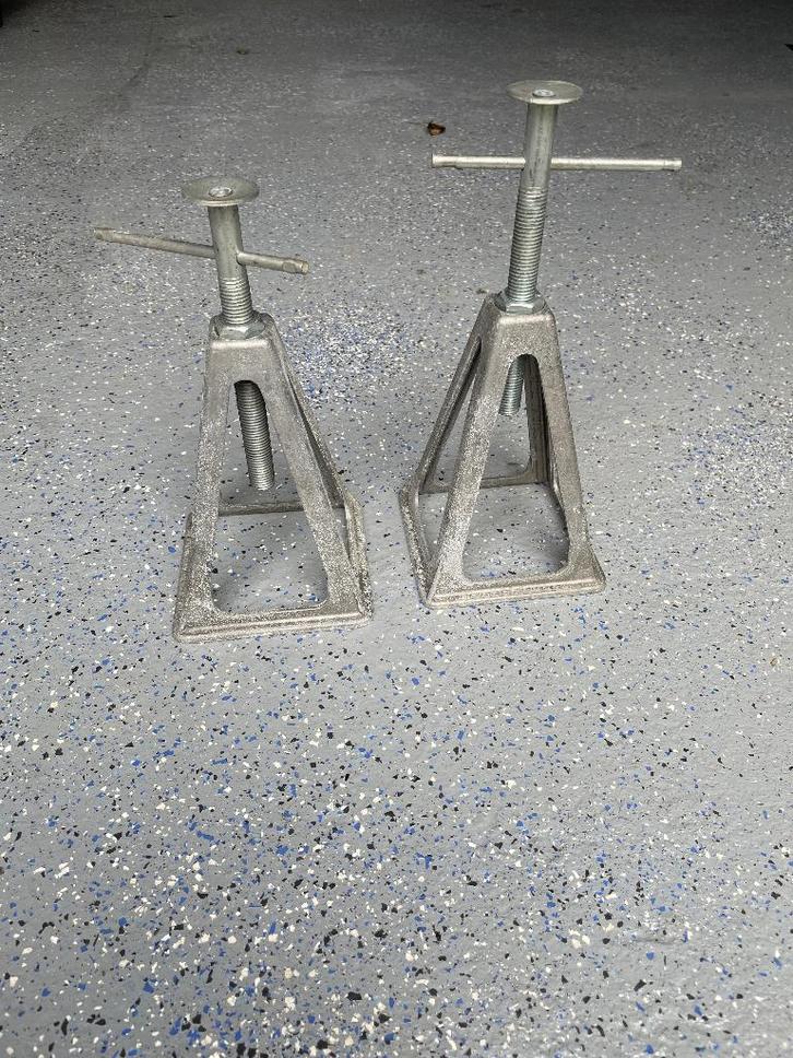 Assteunen, aluminium set a 2 stuks, Caravans en Kamperen, Caravan accessoires, Zo goed als nieuw, Ophalen of Verzenden