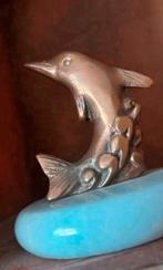 Brons beeldje Massief brons beeld Dolfijn op wite marmeren, Antiek en Kunst, Antiek | Koper en Brons, Ophalen of Verzenden, Brons