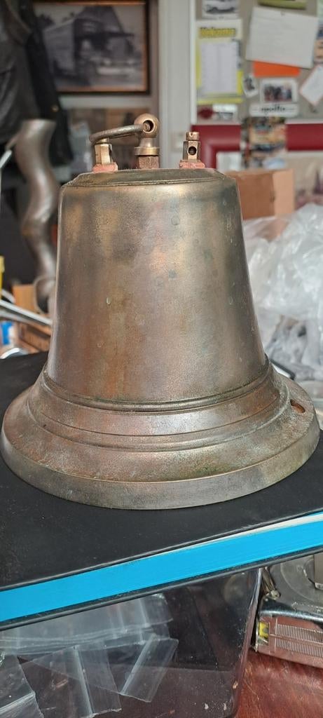 Gevraagd grootte bel voor mijn oldtimer brandweer ladderwage, Ophalen of Verzenden