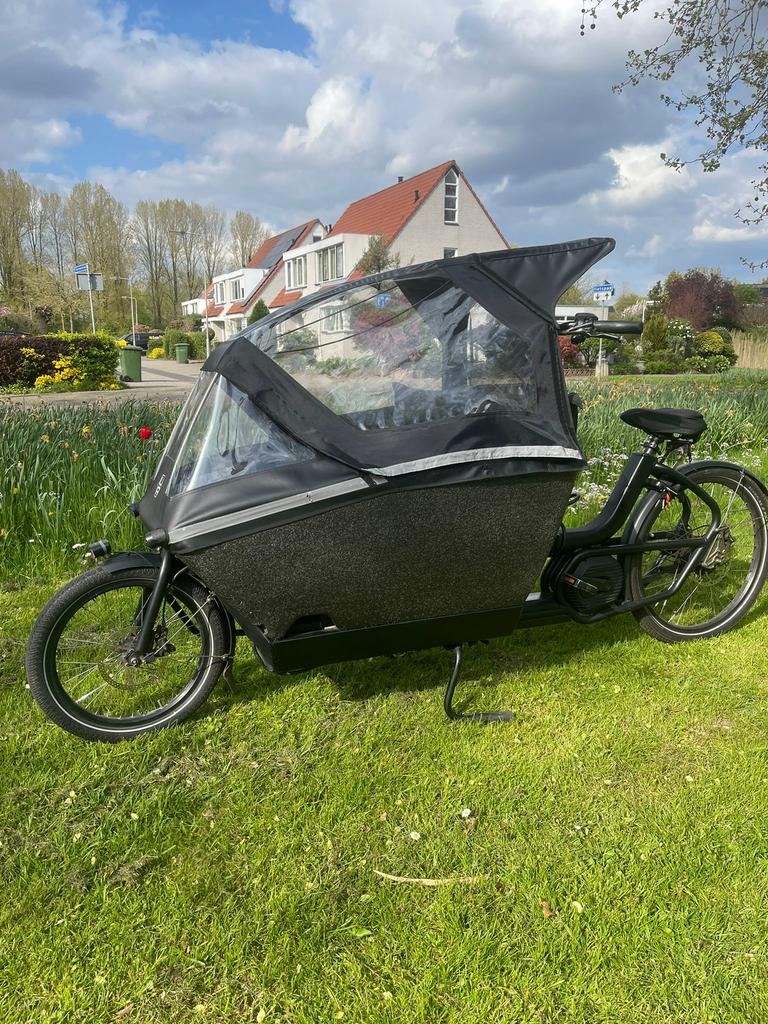 Urban arrow cargo line, Fietsen en Brommers, Fietsen | Bakfietsen, Gebruikt, 3 kinderen, Huif, Ophalen