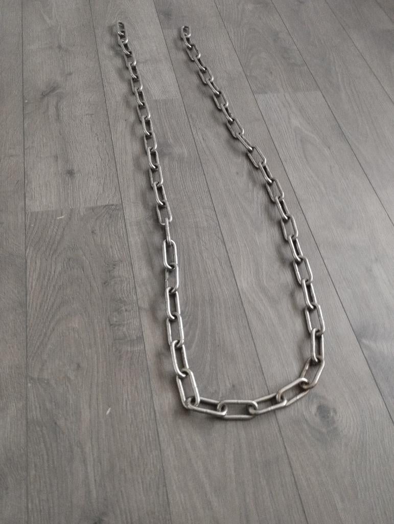 Zilverkleurige  ankerketting, Ophalen