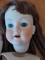 antieke porselein pop ,romp is gesneuveld,wel compleet ,, Verzamelen, Ophalen of Verzenden, Zo goed als nieuw, Pop