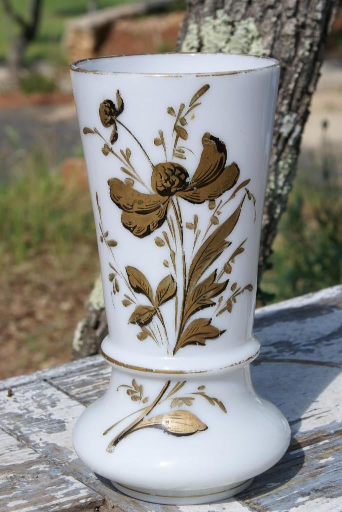 Brocante - 2 witte Opaline vazen!, Ophalen of Verzenden