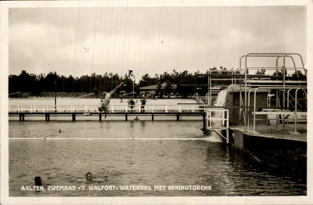 Aalten - Zwembad - Waterbal met springtorens, Verzamelen, Ophalen of Verzenden, 1920 tot 1940, Gelopen, Gelderland