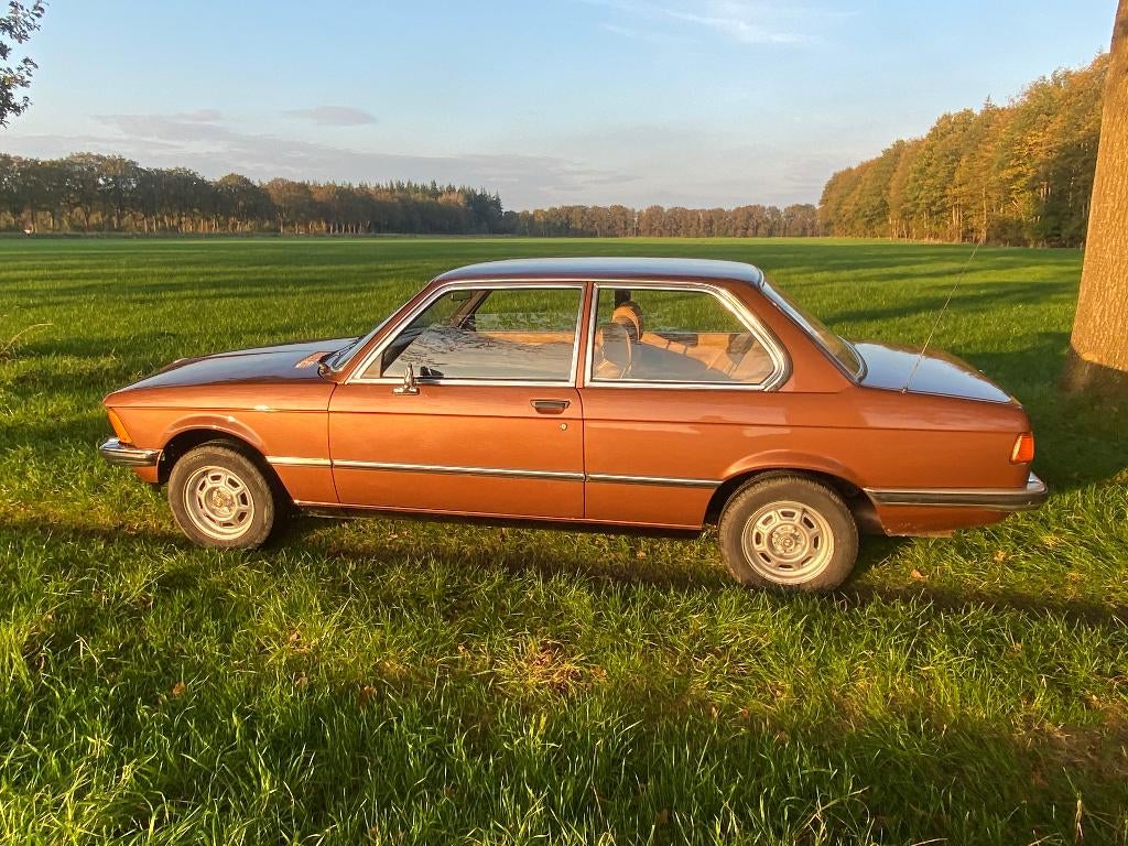 BMW E21 3-Serie 1.6 316 1976 Bruin (bouwjaar 1975), Auto's, BMW, 1025 kg, 4 cilinders, Bruin, 1600 cc