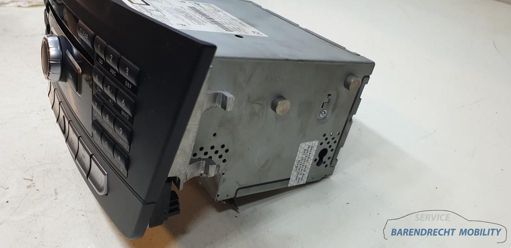 Navigatie module Mercedes W204 C Klasse A2049005410 multimed, Gebruikt, Mercedes-Benz AG, Mercedes-Benz, Ophalen of Verzenden