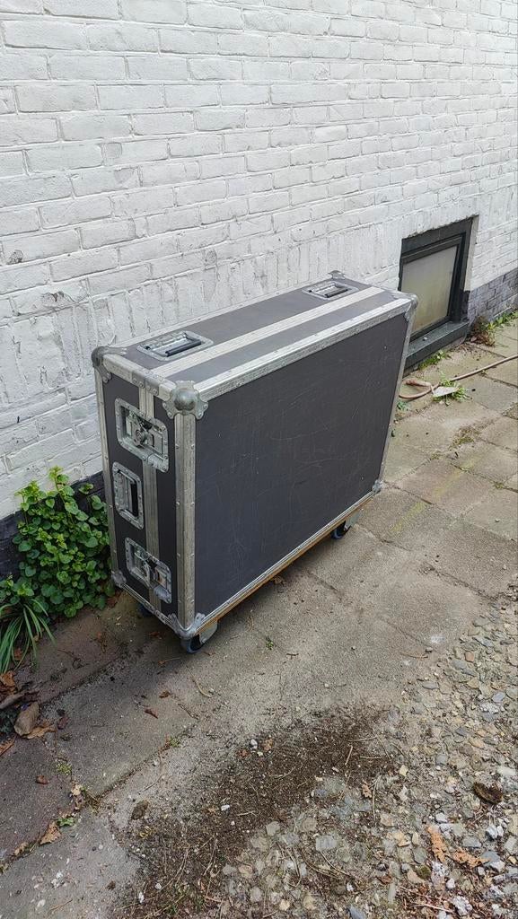 Zwarte flightcase met wielen, Muziek en Instrumenten, Ophalen