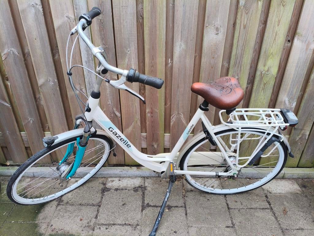 2 damesfietsen Gazelle Orange Plus wit en zwart, Ophalen