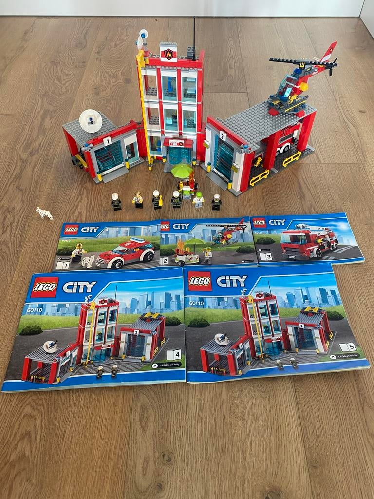 Lego City Brandweerkazerne Set 60110, Kinderen en Baby's, Speelgoed | Duplo en Lego, Ophalen of Verzenden, Zo goed als nieuw, Complete set