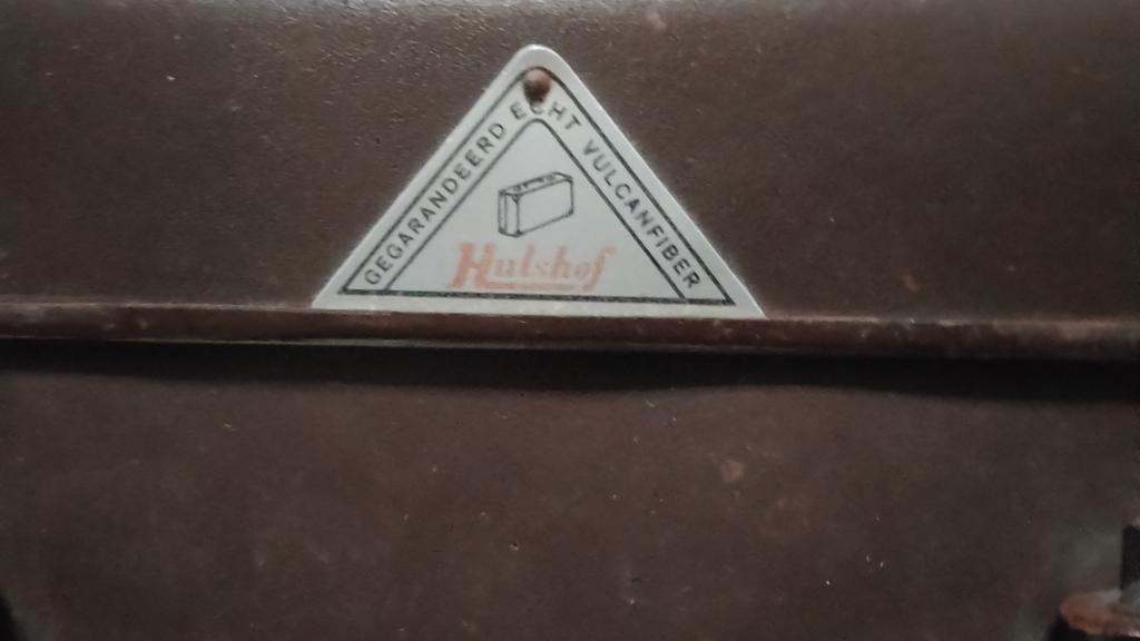 K599 VULCAN FIBRE vintage jaren 40 koffer HULSHOF zeer fraai, Sieraden, Tassen en Uiterlijk, Koffers, Gebruikt, 50 tot 60 cm, Ophalen of Verzenden