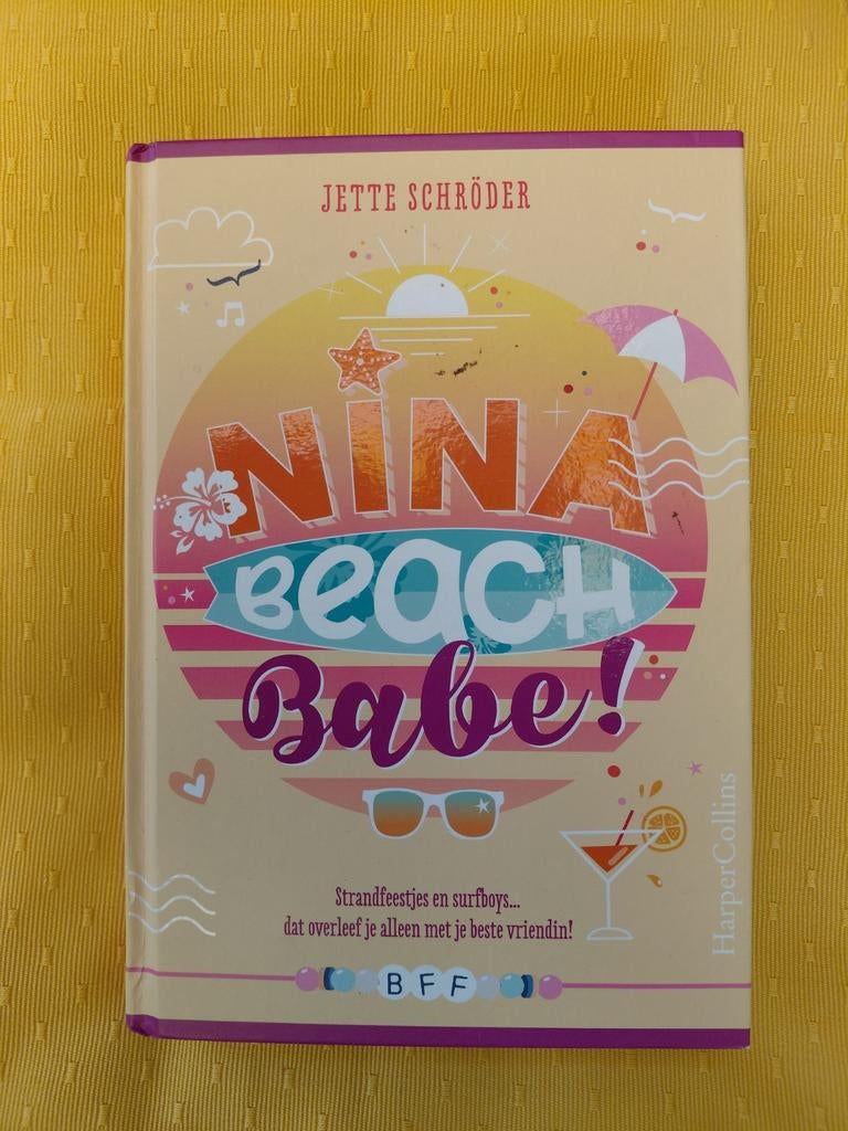 Jette Schröder - Nina, beachbabe!, Boeken, Kinderboeken | Jeugd | 10 tot 12 jaar, Zo goed als nieuw, Ophalen of Verzenden