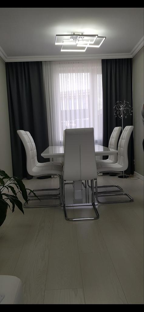 Witte uitschuifbare eettafel met 8 witte PU leren stoelen, Ophalen, Kunststof, Gebruikt, 200 cm of meer