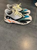 Yeezy 700, Ophalen of Verzenden, Zo goed als nieuw, Schoenen