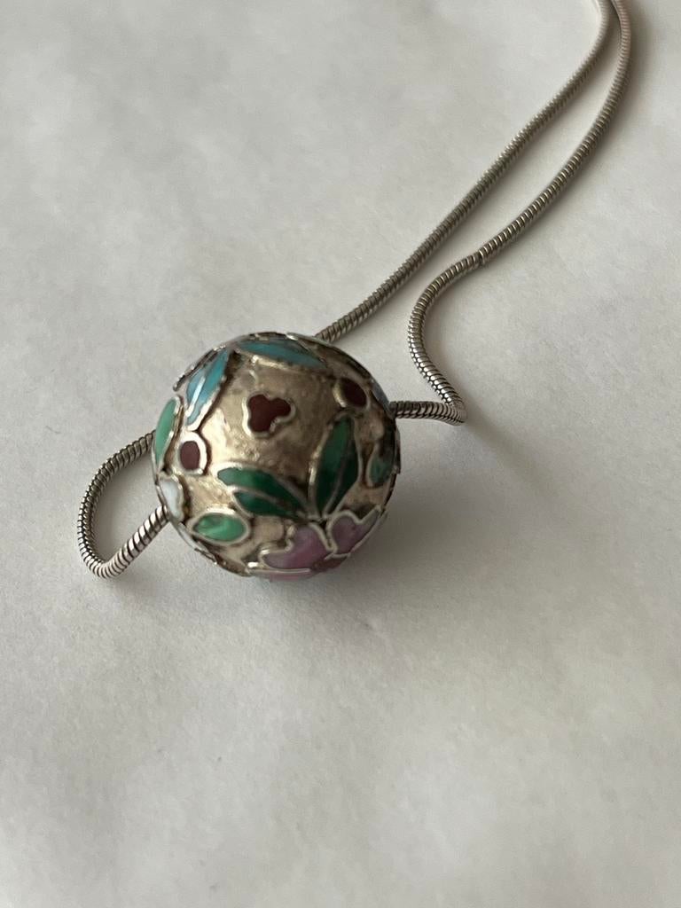 Zilveren collier met Cloisonné hanger, gekeurd, 37 cm, Sieraden, Tassen en Uiterlijk, Met hanger, Overige kleuren, Verzenden, Zo goed als nieuw