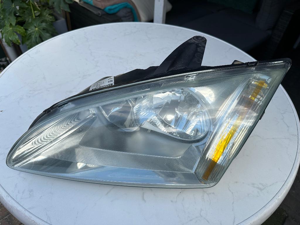 Linker koplamp Ford Focus II, Ophalen of Verzenden, Gebruikt, Ford