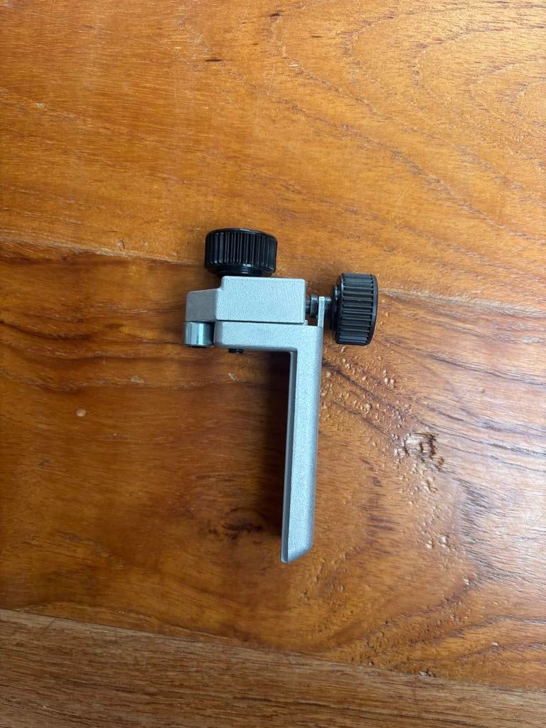 Trimgeleider Makita RT0700/3707F - Nieuw in verpakking, Ophalen of Verzenden, Nieuw, Elektrisch, Bovenfrees