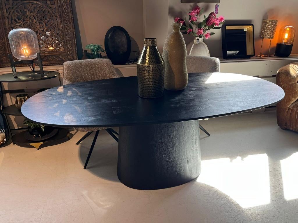 Eetkamertafel Aron - Mangohout Zwart, Ophalen, 100 tot 150 cm, Nieuw, Vijf personen of meer