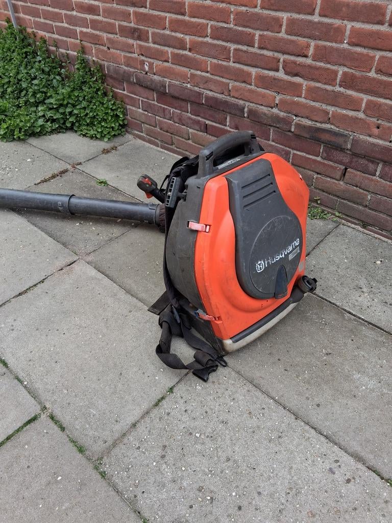 Husqvarna 356BT Bladblazer, Benzine, Gebruikt, Ruggedragen, Ophalen of Verzenden