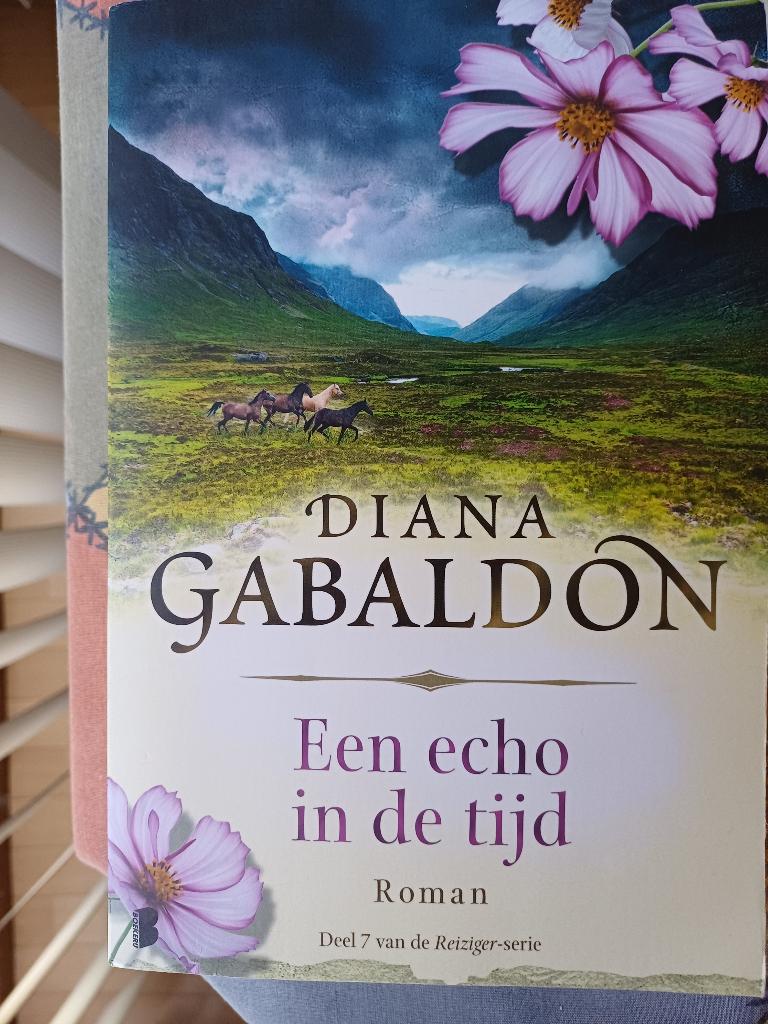 Diana Gabaldon Een echo in de tijd. Reiziger serie, Ophalen, Gelezen, Diana Gabaldon