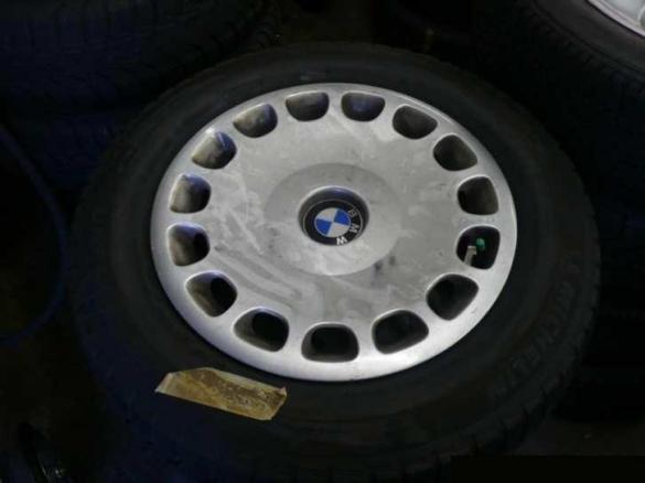 set winterbanden op st. velg met dop BMW195/65-15, Auto-onderdelen, Banden en Velgen, Niet ingevuld, Winterbanden, Niet ingevuld