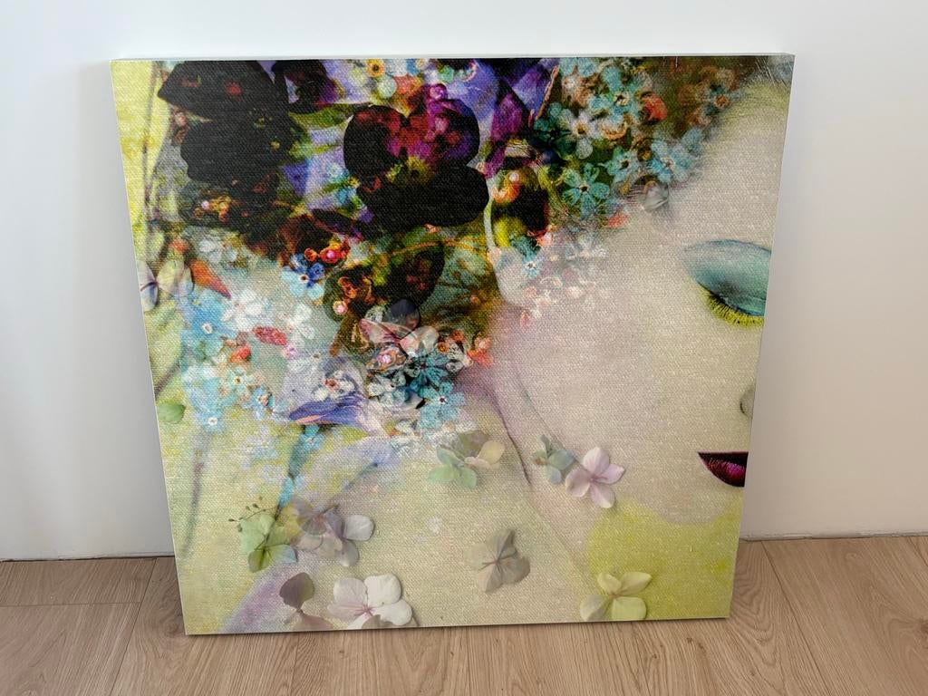 Print op hout 80x80 cm, Vrouwenportret met bloemen, Huis en Inrichting, Woonaccessoires | Schilderijen, Tekeningen en Foto's, Ophalen