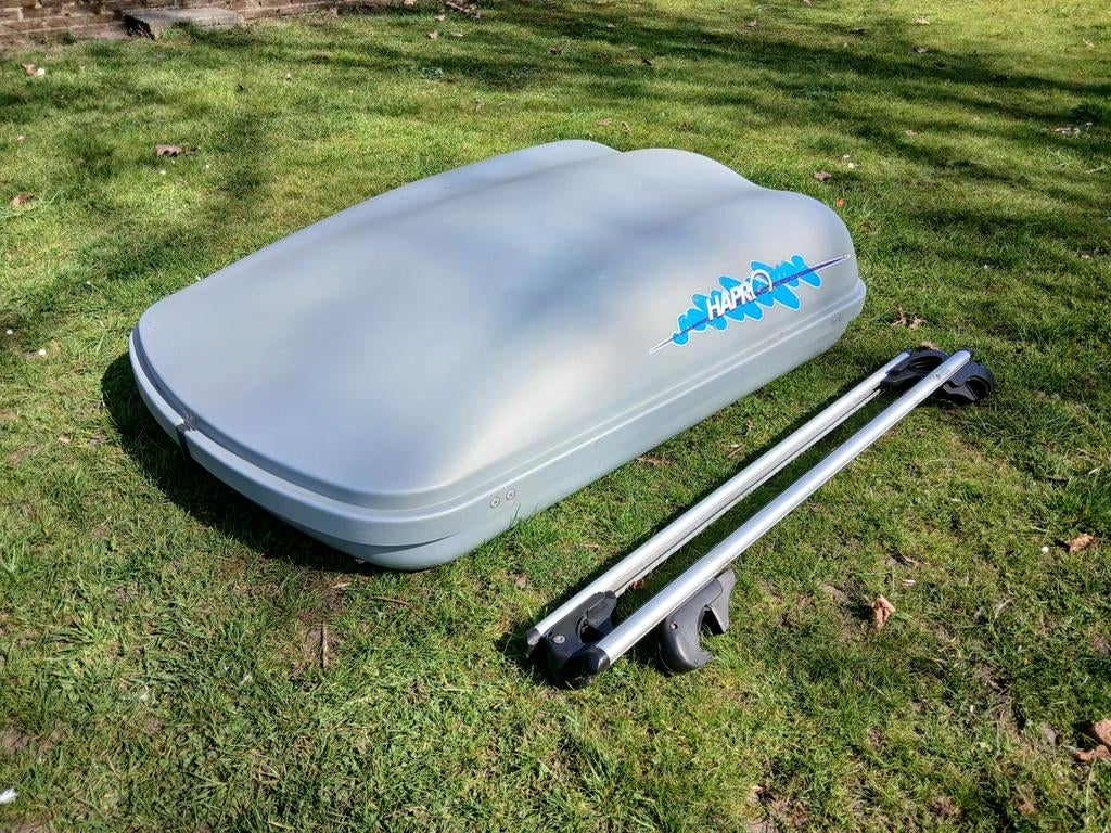 Dakkoffer Hapro 500 inclusief bijpassende dakdragers, Ophalen, Zo goed als nieuw