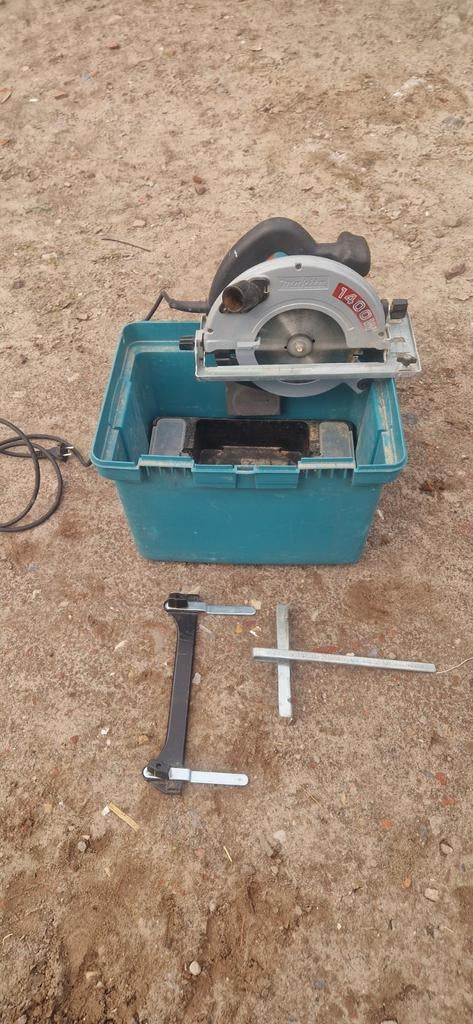 Makita cirkelzaag, Ophalen, 1200 watt of meer, Cirkelzaag, 30 tot 70 mm