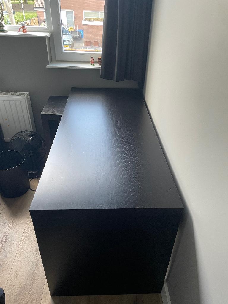 IKEA bureau zwart, Huis en Inrichting, Bureaus, Ophalen, Zwart, Schoolbureau, Zo goed als nieuw
