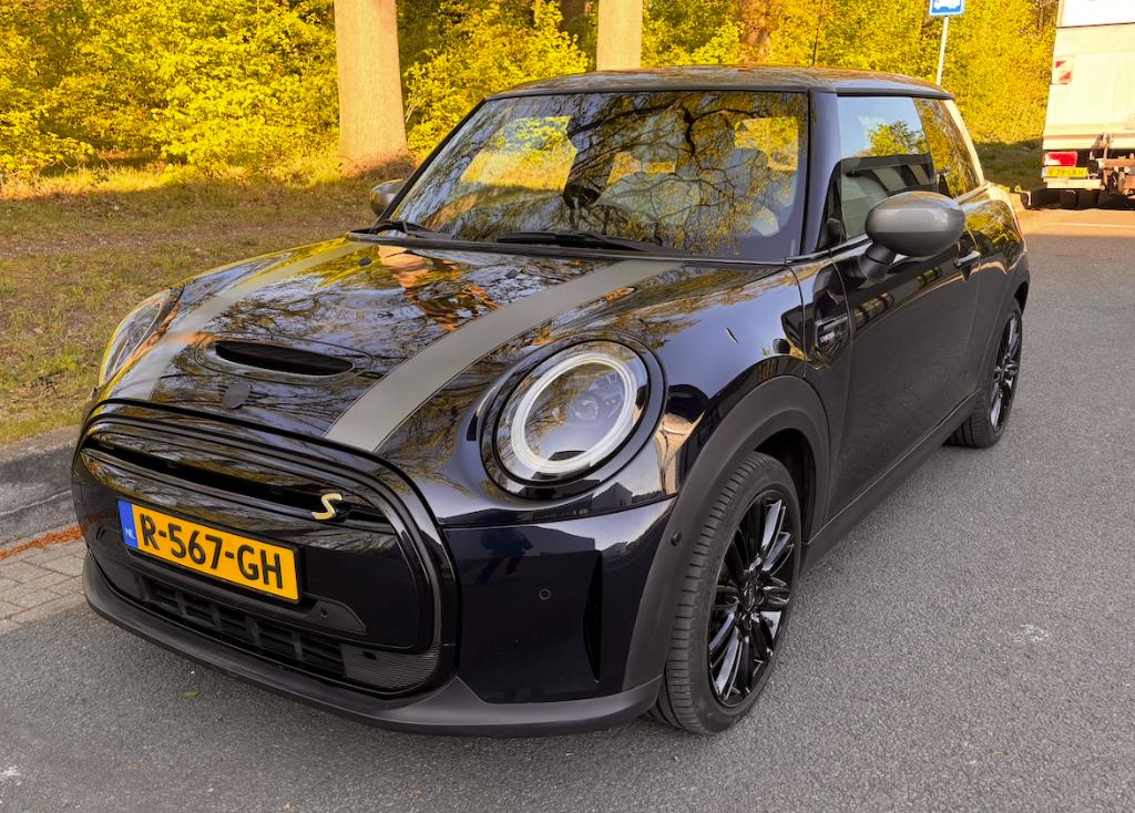 Mini Electric SE 2022 Blauw Camden Panorama  Harman Kardon, Auto's, Mini, 50 €/maand, 1340 kg, Particulier, Onderhoudsboekje